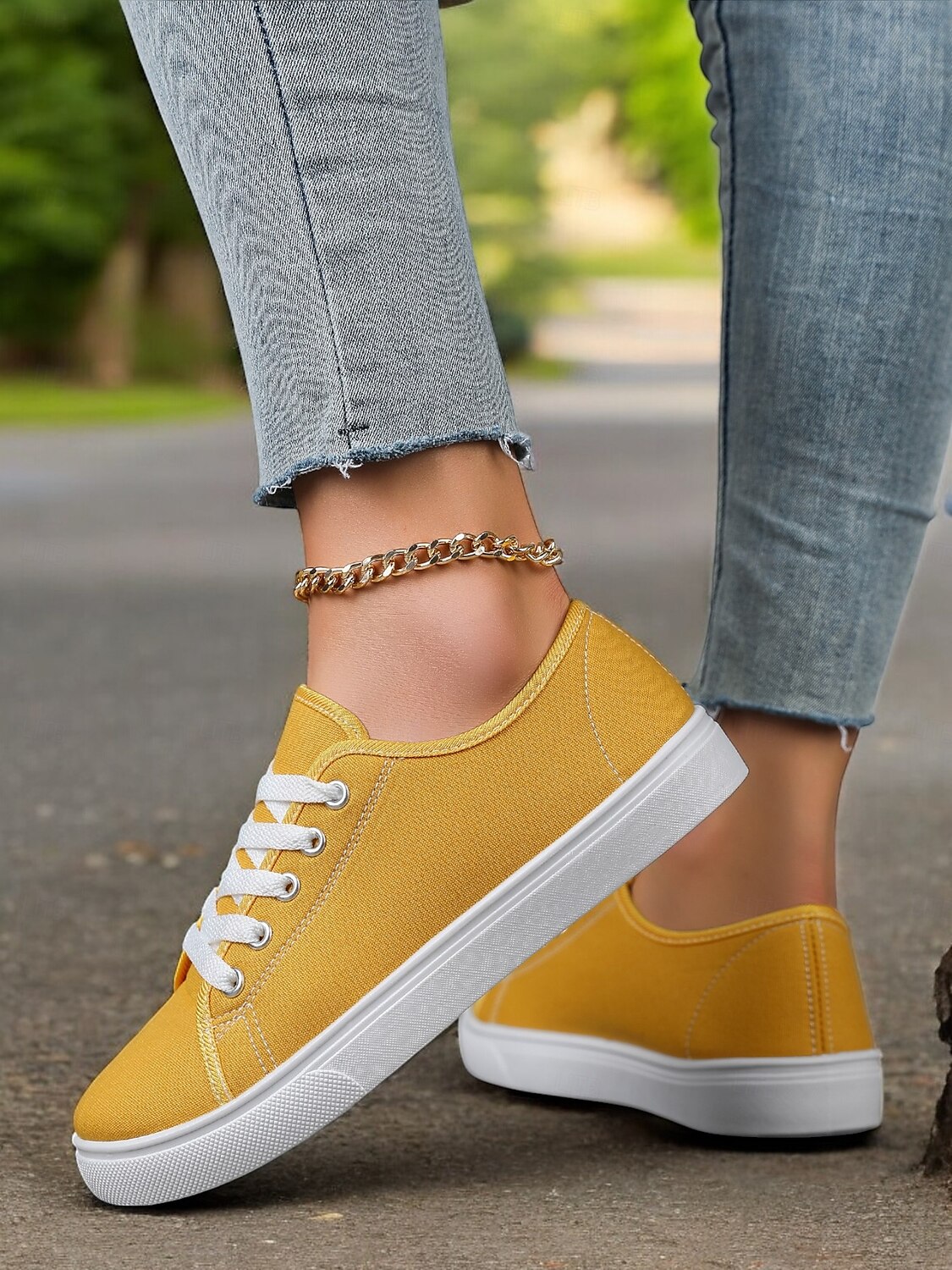 Canvas Lace-Up Sneakers for Women – Classic and Comfortable Sneakers for Everyday Wear, Perfect for Casual Outings and Weekend Adventures 2025 - $18.99 –P6