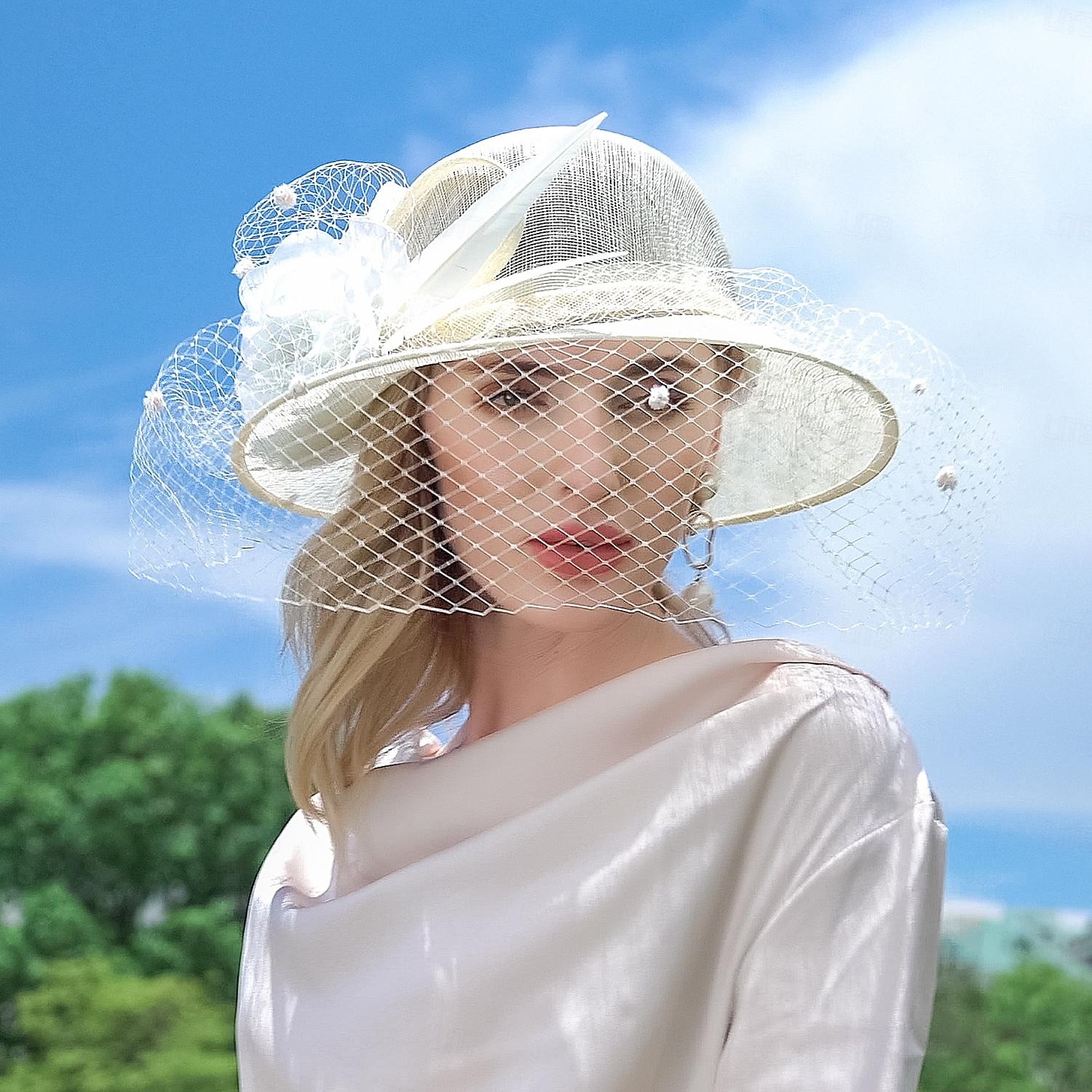 kapelusze lniany melonik / kapelusz typu cloche kapelusz wiaderkowy kapelusz przeciwsłoneczny wesele przyjęcie herbaciane eleganckie wesele z piórkowym łączeniem nakrycie głowy nakrycie głowy 2025 - $55.99 –P16