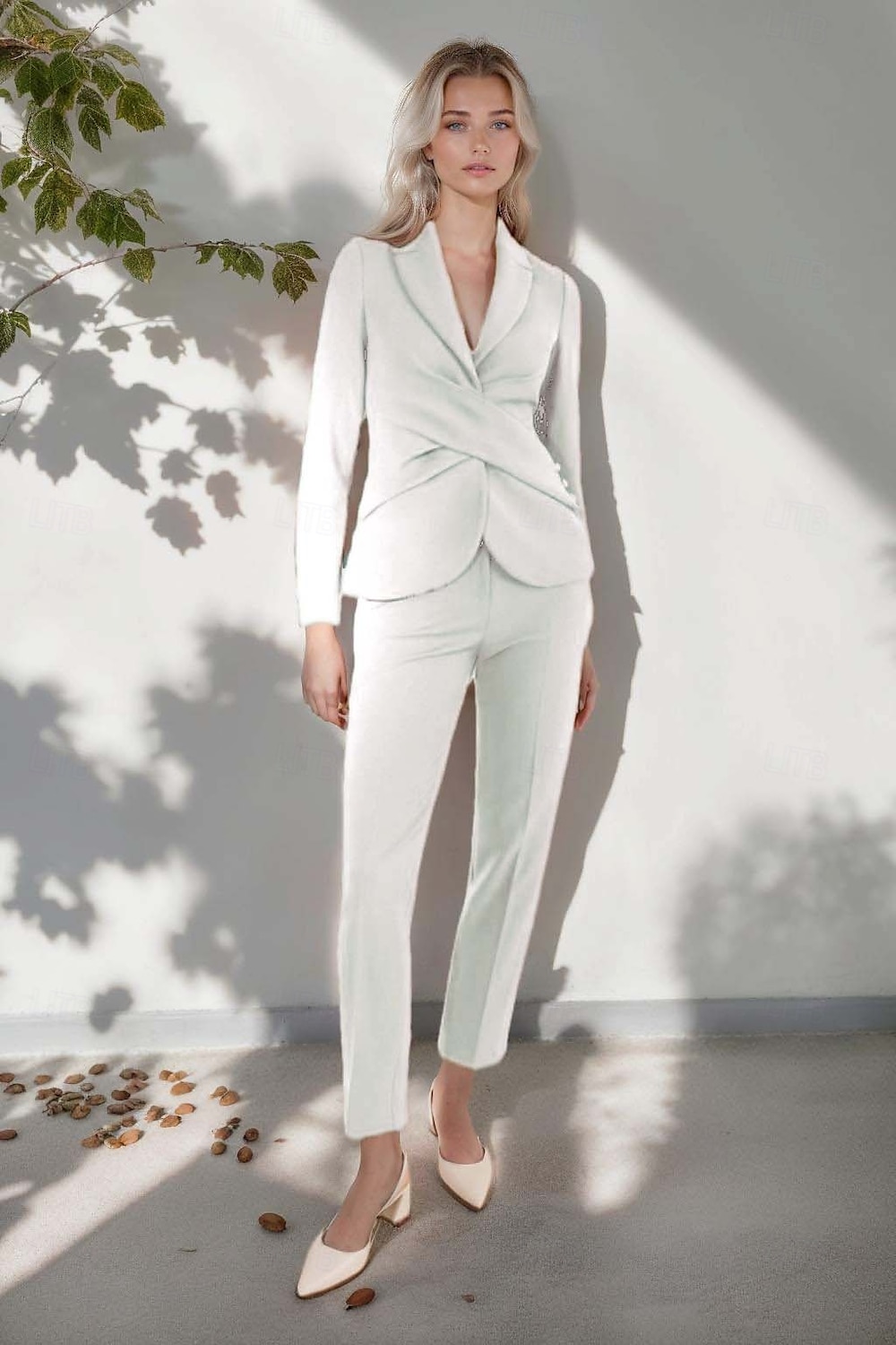 Pantsuit 2 Pieces Mother of the Bride Suit Elegant Simple Minimalist V Neck Wrapped Details Ankle Length Trousers Stretch Crepe Solid Color with Covered Buttons 2025 - $169.99 –P6