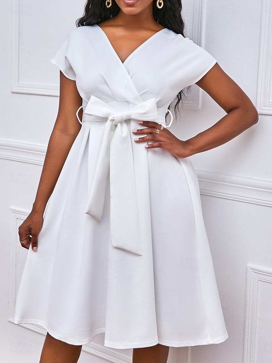 Kentucky Derby Dámské Midi šaty Áčkové šaty Letní šaty Fit A Flare šaty Semiformální šaty Kentucky Derby Svatební host Koktejlový večírek Běžný Grafika Krátký rukáv Do V Černá Bílá Žlutá Rubínov 2025 - $39.99 –P1