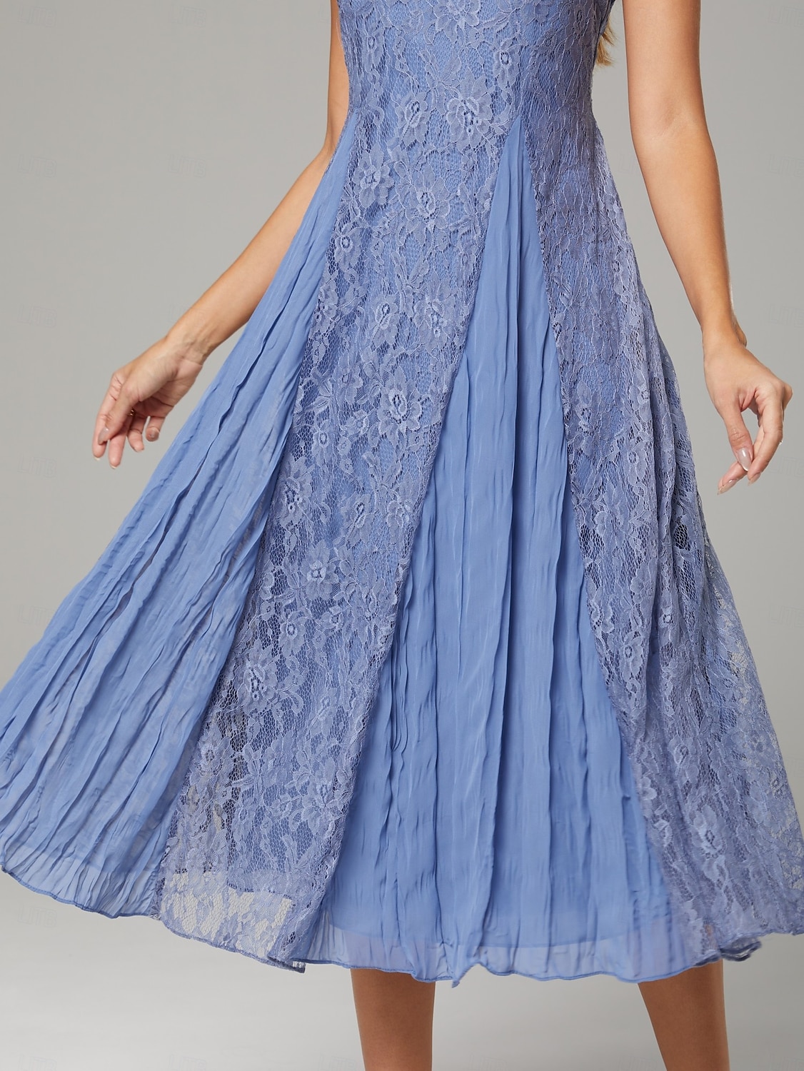 Robe fourreau  colonne Mère de la mariée Robe d'invitée Mariage Élégante Fête Petite Taille Décolleté en V Longueur thé Dentelle Manches courtes avec plis Couleur unie Midi Robe de 2025 ? $155.99 –P6