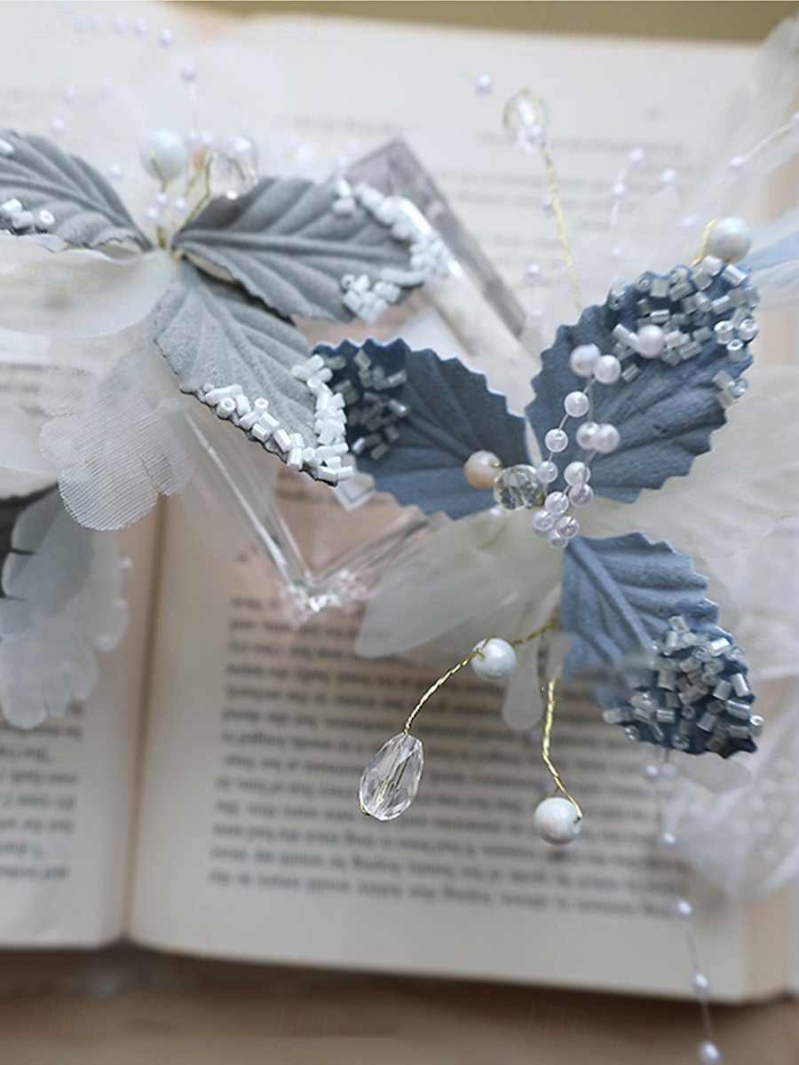 Fleurs de poignet de mariage Petit bouquet de fleurs au poignet Mariage / Soirée / Fête Tissus A Fleurs de 2025 ? $29.99 –P2