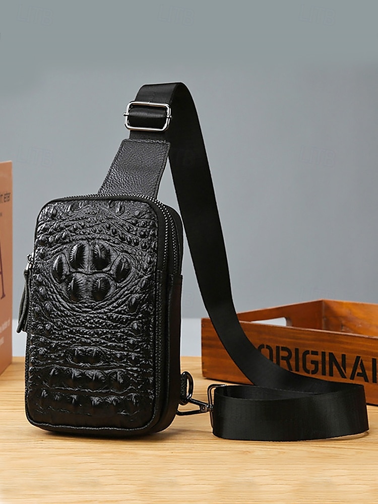 svart krokodillepreget crossbody-veske i skinn for menn – kompakt slengveske med justerbar stropp for daglig bruk 2025 - $19.99 –P4