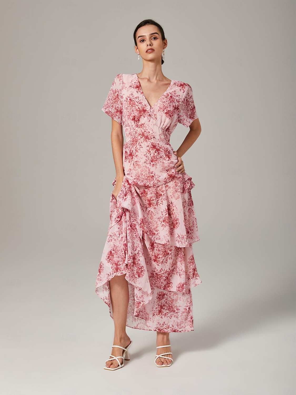 Robe longue décontractée pour femme, tenue de soirée, col en V, manches courtes, coupe trapèze, imprimé floral, volants superposés, tenue de tous les jours, jupe gâteau, taille ajustée, robe longue de 2025 ? $79.99 –P2