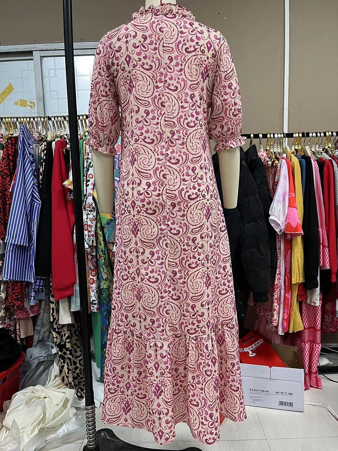 Dámské Dlouhé šaty Maxi šaty Boho šaty Šaty s potiskem Šaty Peplum Romantické Klasické Elegantní šaty Nahoře nabírané Dovolená Jdeme ven Jarní šaty Volný Grafika Květiny Poloviční rukáv Do V Bíl 2025 - $24.99 –P2