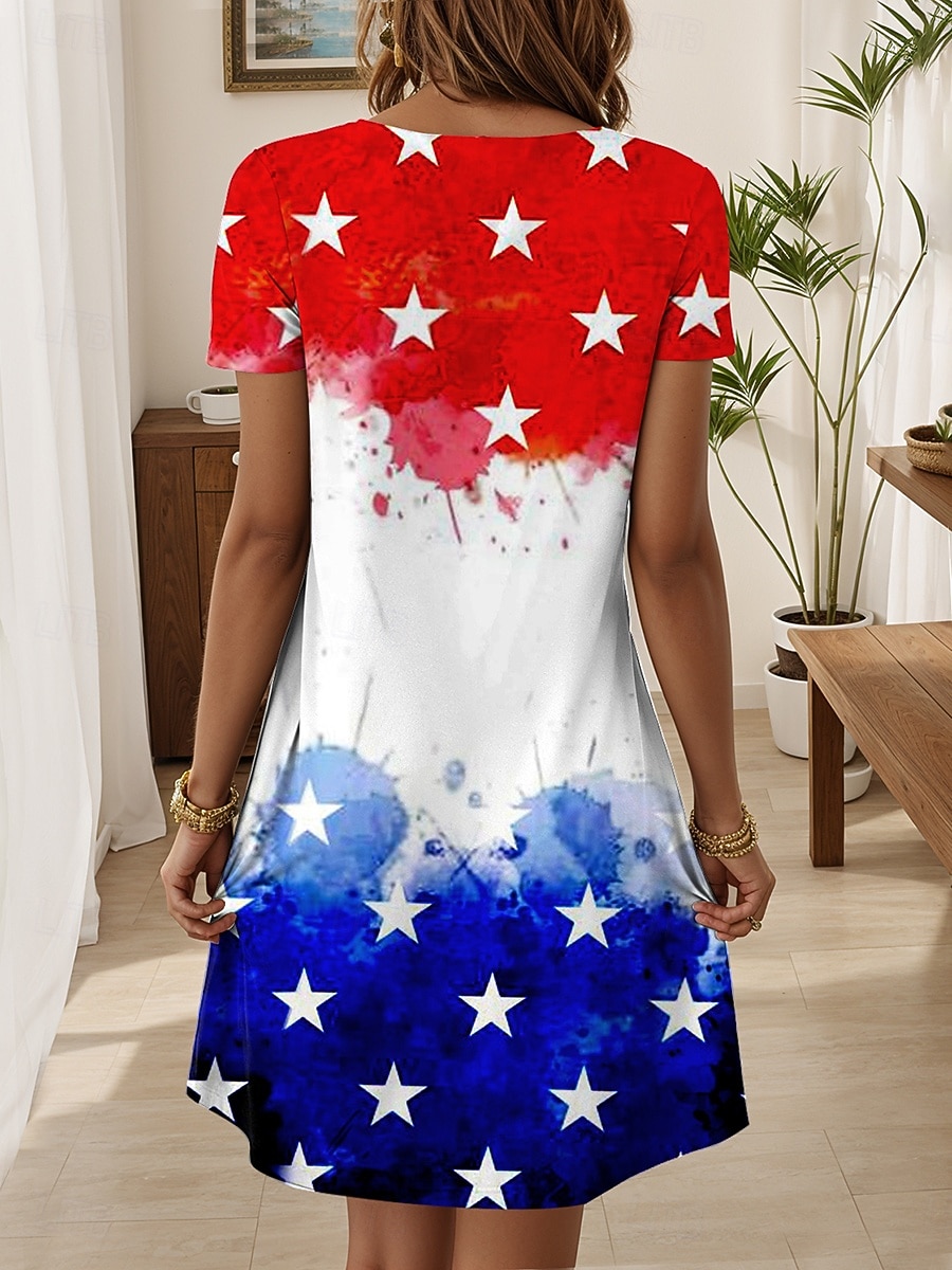 Abito Mini patriottico da donna per il Giorno dell'Indipendenza Abito T-shirt Abito Estivo Casual Quotidiano Fit Regolare Grafica Bandiera Rosso Bianco e Blu Manica Corta Collo a V Blu del 2026 a $24.99 –P2