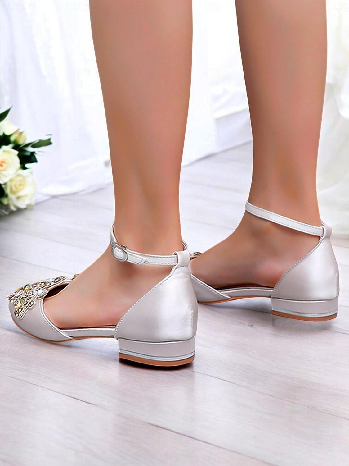 ballerines à bout pointu ornées de pierres précieuses vertes – chaussures de mariage et de soirée pour femmes de style vintage de 2025 ? $42.99 –P2