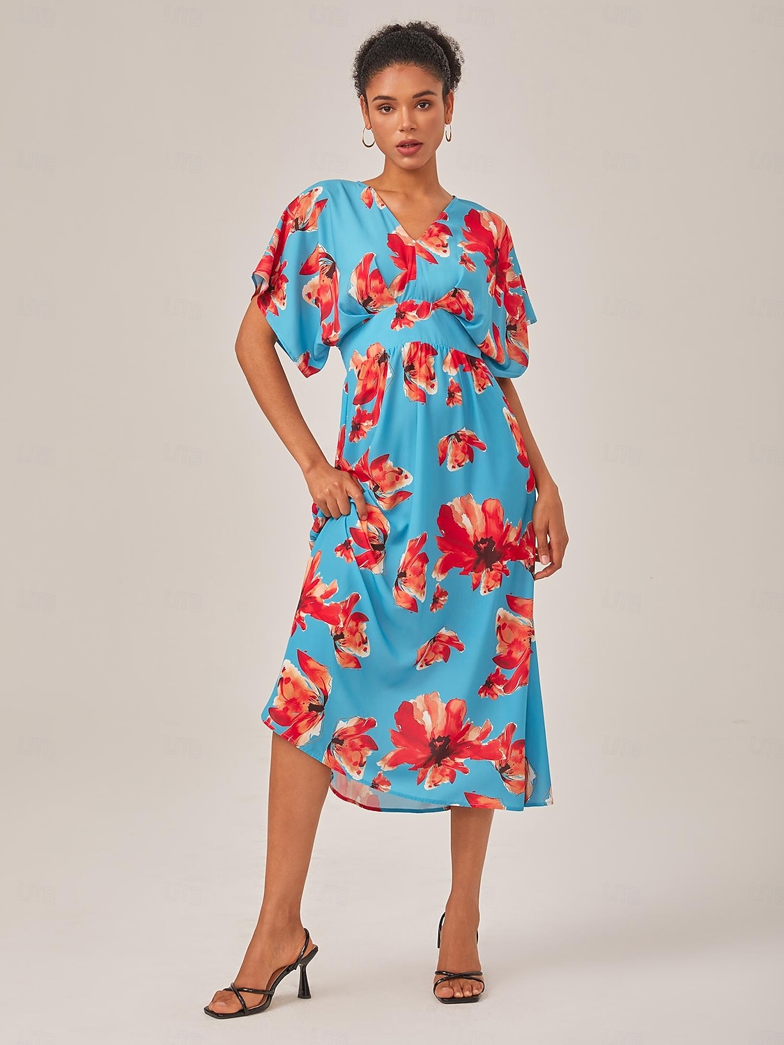 robe midi élégante à fleurs bleues et col en V pour l'été de 2025 ? $15.99 –P1