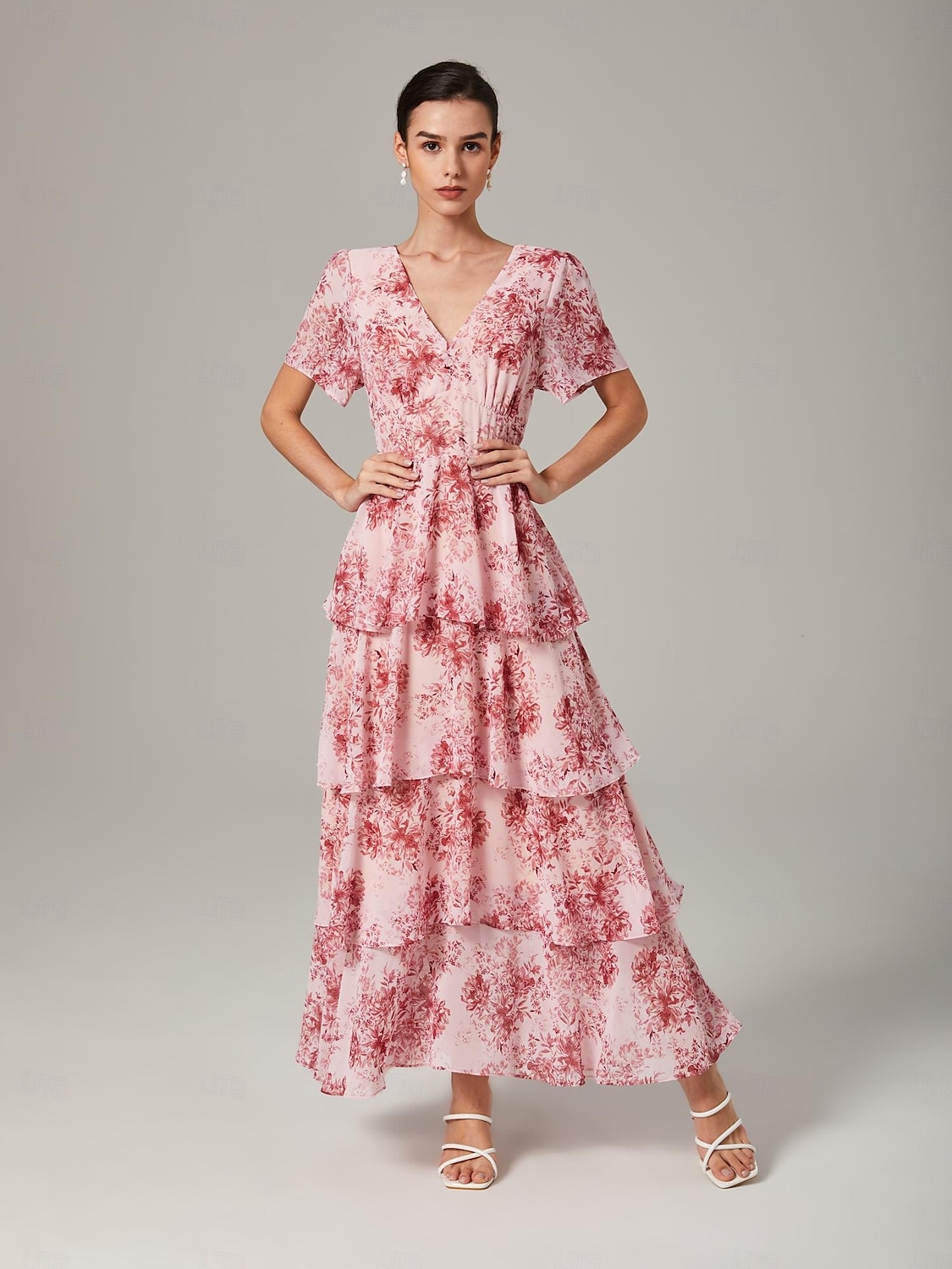 Robe longue décontractée pour femme, tenue de soirée, col en V, manches courtes, coupe trapèze, imprimé floral, volants superposés, tenue de tous les jours, jupe gâteau, taille ajustée, robe longue de 2025 ? $79.99 –P1