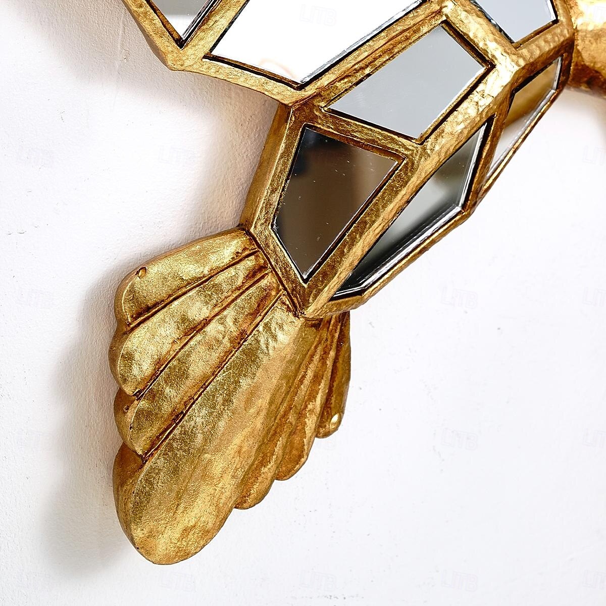 decorazione da parete in resina dorata con passero e cavalletta, design con intarsi a specchio, ornamento unico da appendere per gli amanti degli uccelli, decorazione per la casa, le feste e lo zoo del 2025 a $19.99 –P15