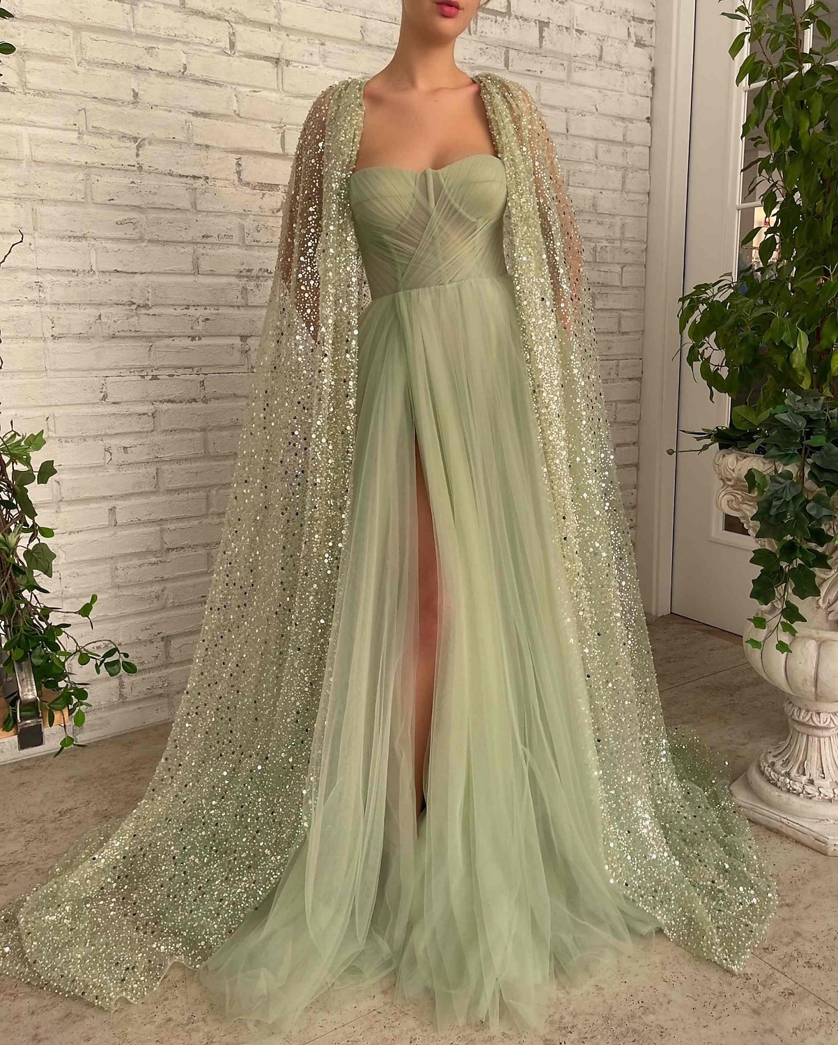 A-Linien Abendkleid Elegantes Kleid Hochzeits Schwarz-Weiß Gala Sweep  Brush Train Ärmellos Spaghetti-Träger Tüll mit Glitzer Rüschen Perlen 2025 - $201.99 –P1