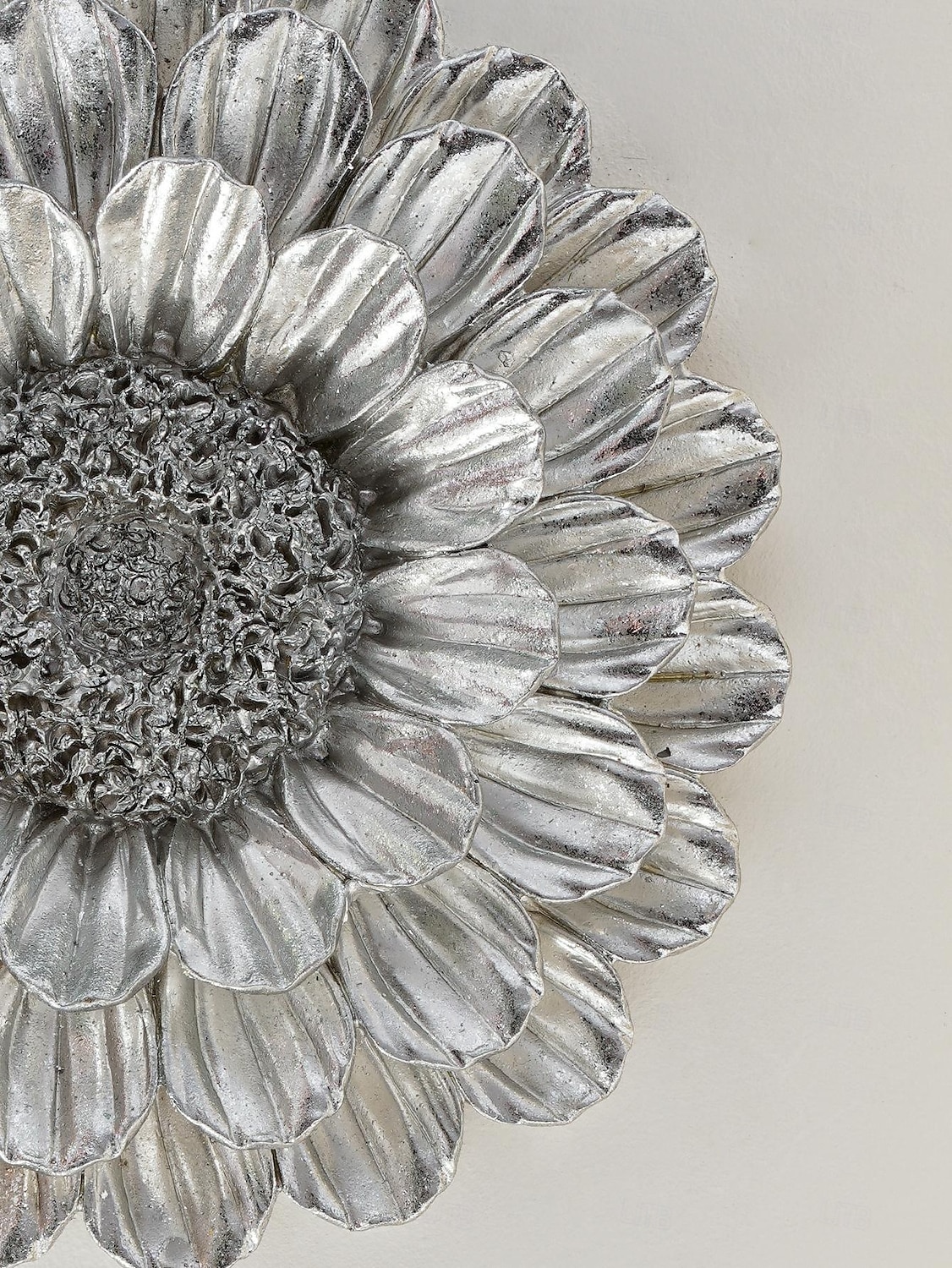 Vintage Gold and Silver 3D Floral Wall Decor, 7.7x7.7 Inch Resin Wall Hanging, Elegant Flower Ornament for Home, Hotel, Accent Wall, and Cultural Wall Decoration 2025 - $12.49 –P12