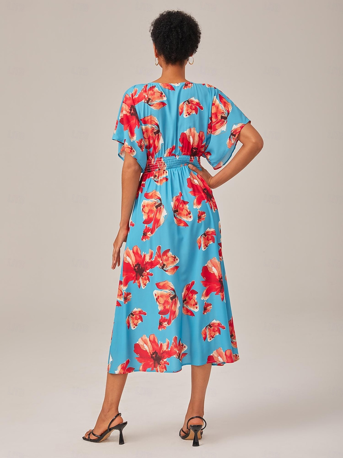 robe midi élégante à fleurs bleues et col en V pour l'été de 2025 ? $15.99 –P2