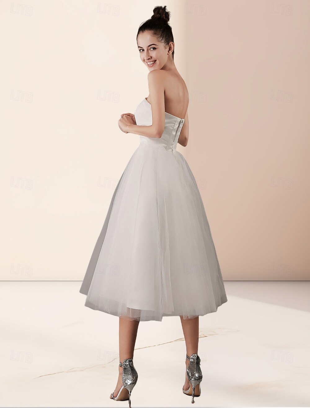 Piccoli Abiti Bianchi per Fidanzamento Abiti da Sposa A-Line Scollo a Cuore Senza Spalline Lunghezza Te Satinati Abiti da Sposa con Pieghe Colore Solido del 2025 a $132.99 –P2