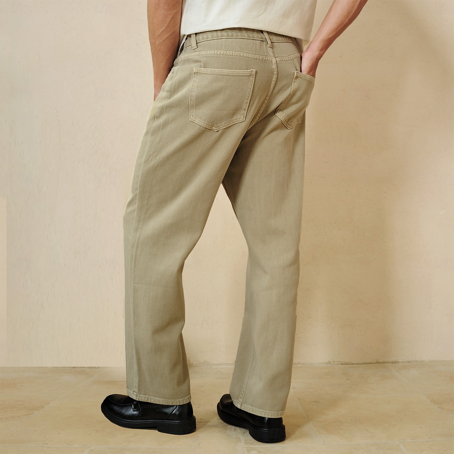 Homme Pantalon chino Boutons Avec Poches Jambe Droite Couleur Unie Longueur complète Extérieur Vacances Occasionnel Élégant Vacances Kaki clair Noir Micro-Élastique de 2025 ? $39.99 –P1