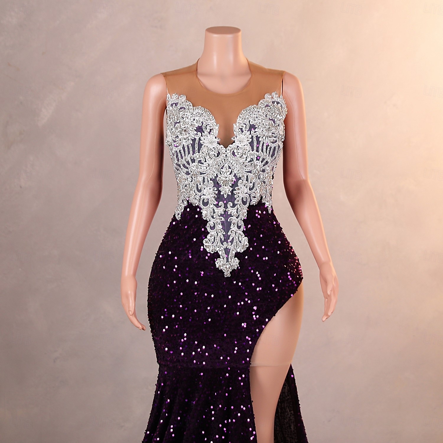 Mermaid / Trumpet Evening Gown Elegant Dress Formal Court Train Sleeveless Crew Neck Sequined with Sequin 2025 - $199.99 –P1