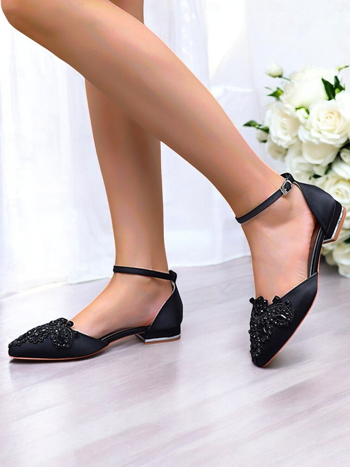 ballerines à bout pointu ornées de pierres précieuses vertes – chaussures de mariage et de soirée pour femmes de style vintage de 2025 ? $42.99 –P3