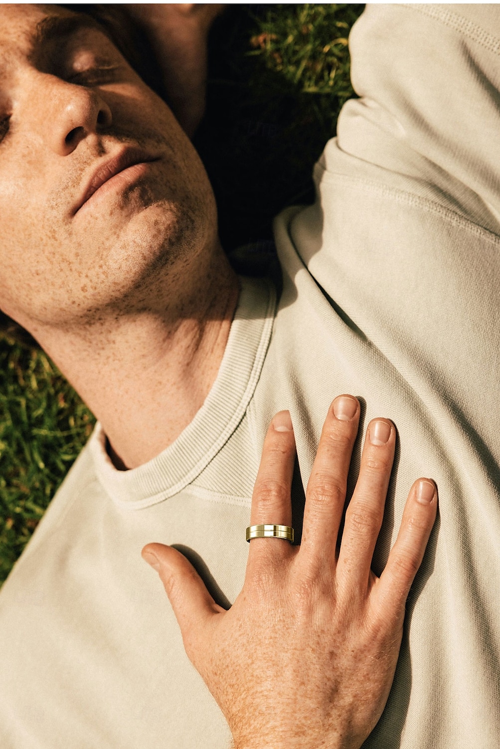 2026年 スマートリングフィットネストacker、超薄型2.2mm軽量インテリジェントリング、5ATM防水ステンレス鋼アクティビティ＆睡眠モニター、7日間の長いバッテリー寿命、Bluetoothウェルネスウェアラブル（男女用）  コレクション – $51.99 –P16