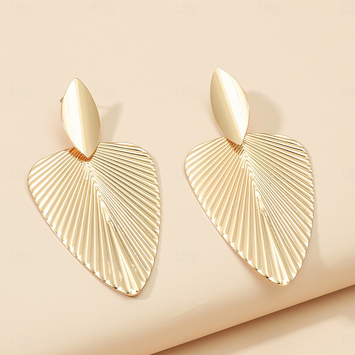 Mujer Pendiente Clásico Forma de Hoja Elegante Aretes Joyas Dorado Para Boda Fiesta 1 Par 2025 - $9.99 –P2