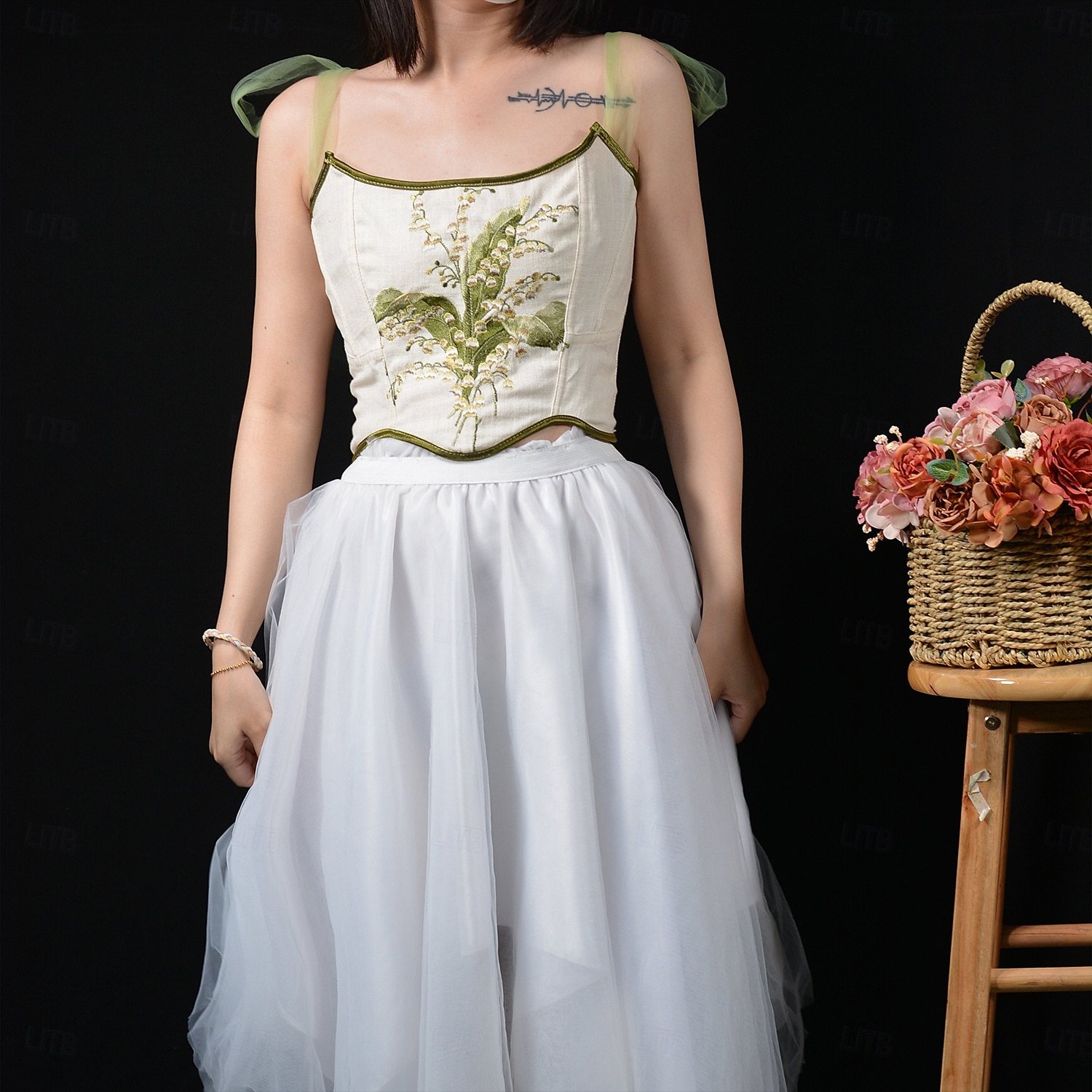 Retró Középkori Reneszánsz Fűző Prsluk Bustier Hímzett Női Kelta Fantasy Mindszentek napja Farsang Álarcos mulatság Parti Alkalmi / Napi LARP Felnőttek Fűző 2025 - $92.99 –P3
