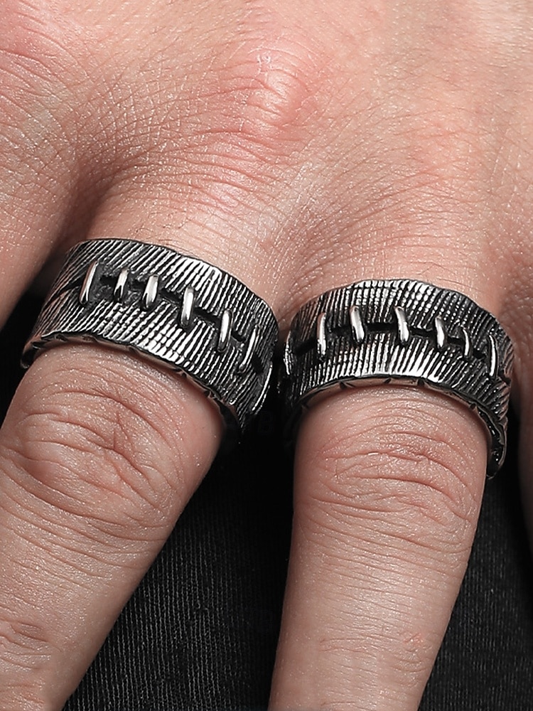 anello da uomo goth punk cucito - anello vintage in argento per motociclisti, rock e moda di Halloween del 2025 a $14.99 –P2