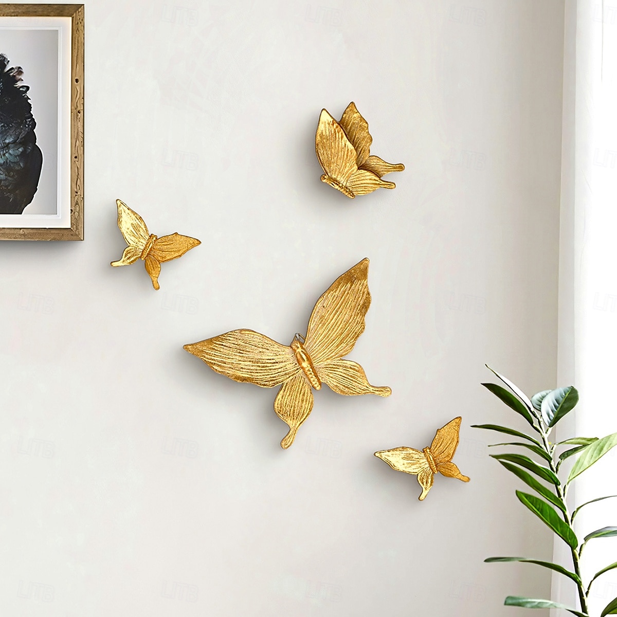 Decoração de parede de borboleta dourada 4 peças, ornamento pendurado em resina abs feito à mão, arte de parede de borboleta 3d elegante para sala de estar, quarto, escritório, loja, celebração, de 2025 por $24.99 –P9