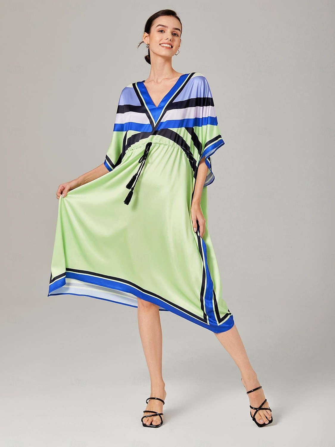 robe ample à cordon coulissant en satin à motif géométrique de 2025 ? $66.99 –P2