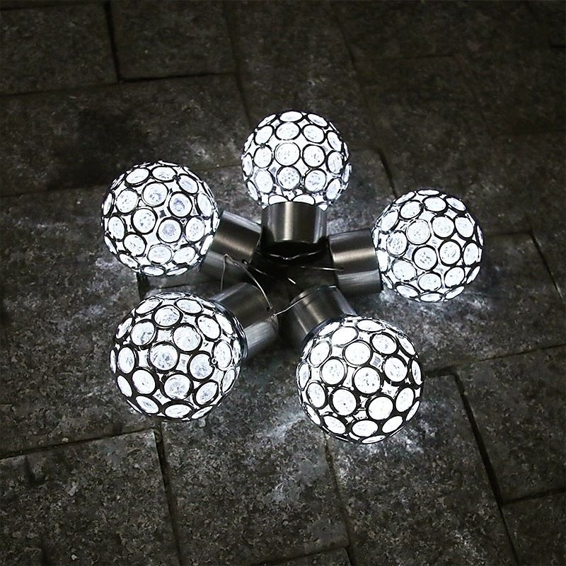 2 pezzi di luci esterne a LED solari, lampadari appesi, lanterne esterne impermeabili con luce che cambia colore per decorazioni per le feste in giardino, balcone, cortile del 2025 a $16.99 –P6