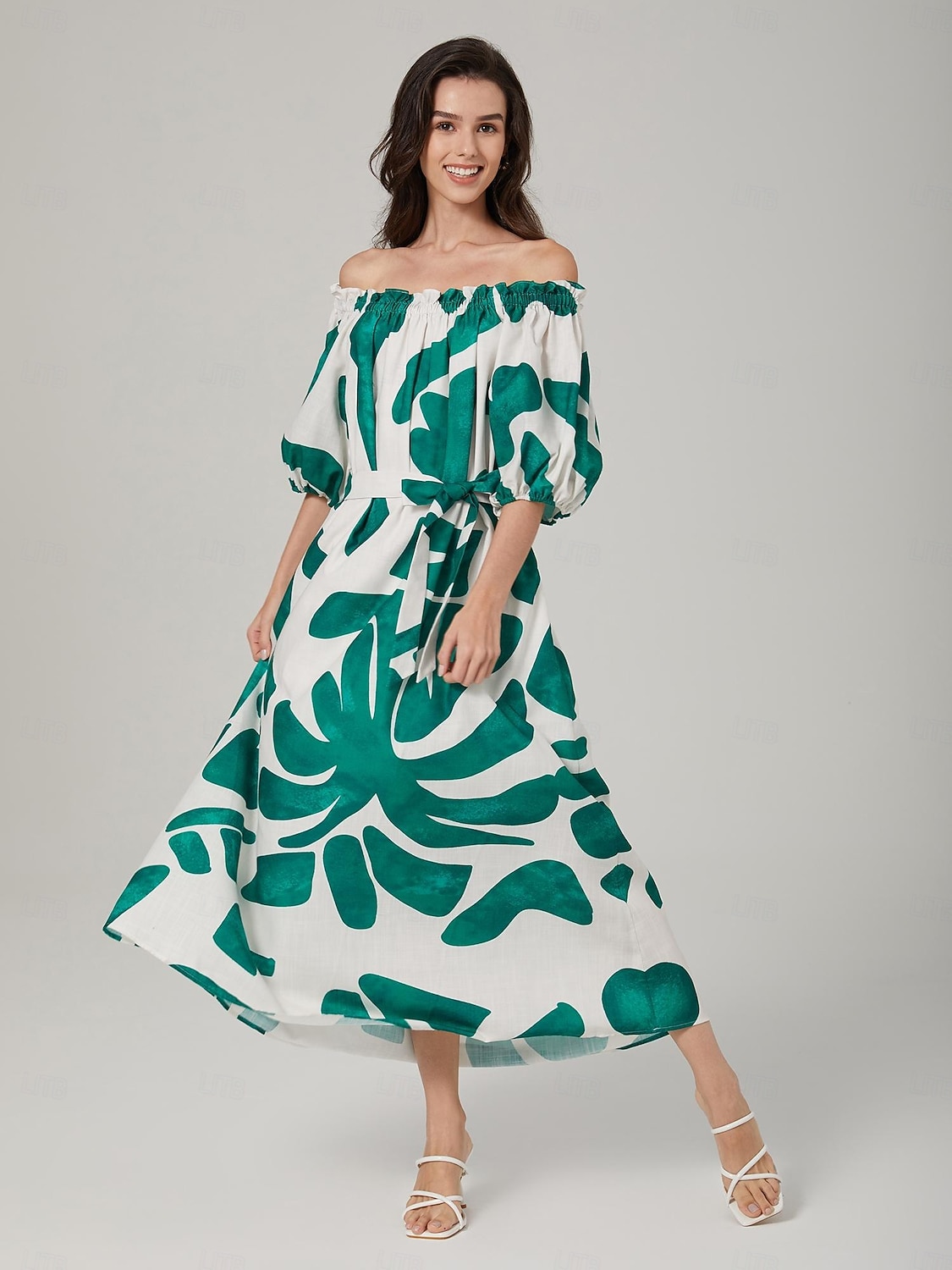 robe ample à col bateau et imprimé color-block de 2025 ? $87.99 –P4