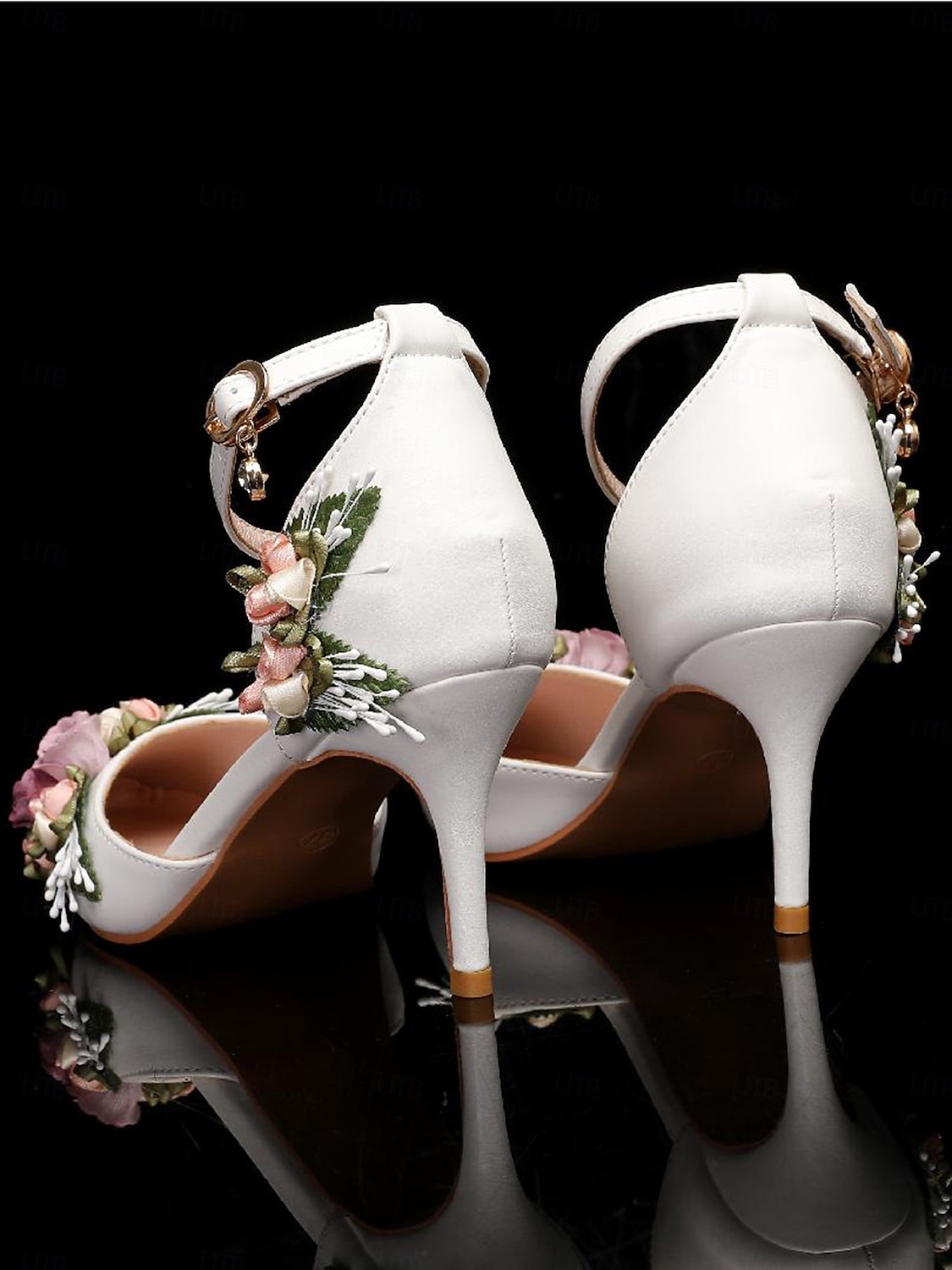 hvite blomstrede høyhælte pumps med matchende clutch – romantiske sko til bryllup og spesielle anledninger for kvinner blå rhinestone bue wedge s 2025 - $99.99 –P2