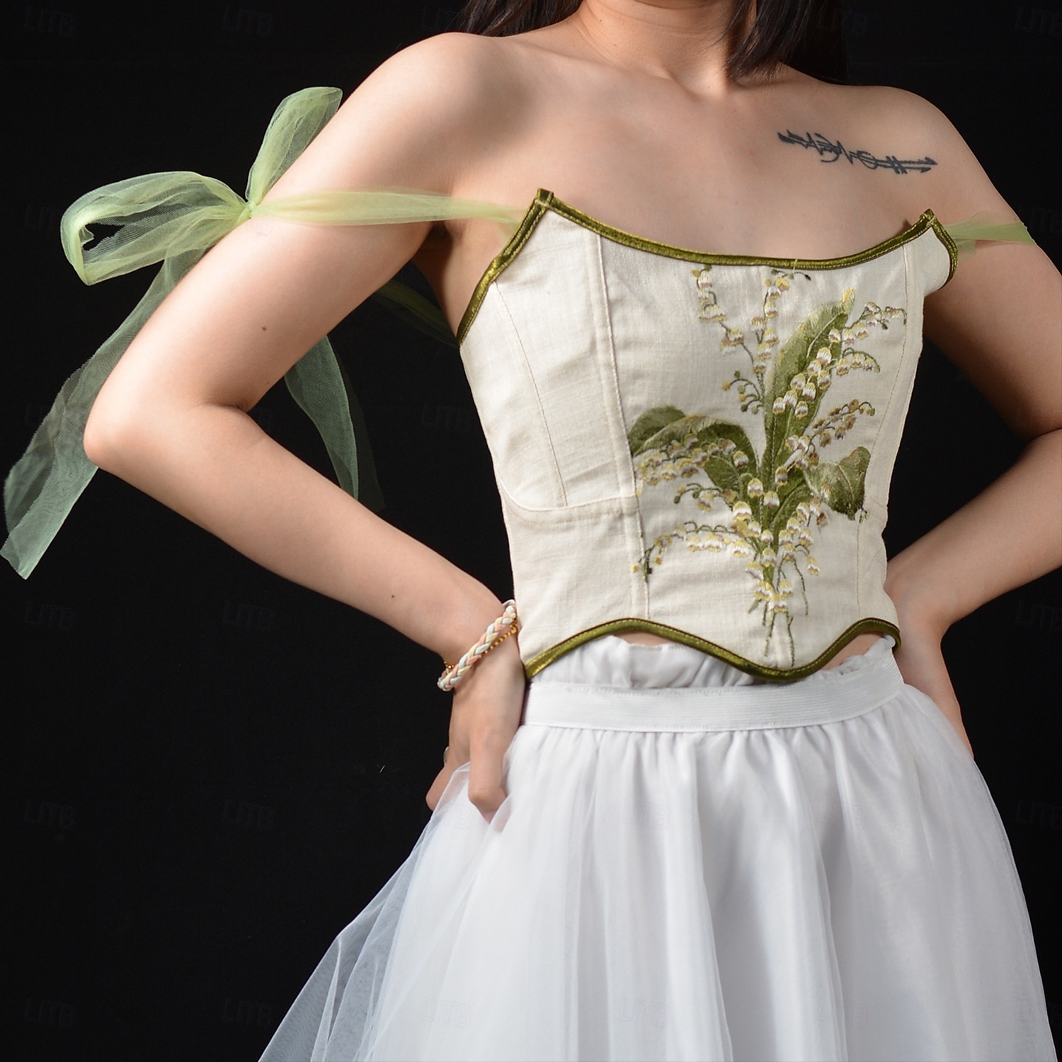 Retró Középkori Reneszánsz Fűző Prsluk Bustier Hímzett Női Kelta Fantasy Mindszentek napja Farsang Álarcos mulatság Parti Alkalmi / Napi LARP Felnőttek Fűző 2025 - $92.99 –P1