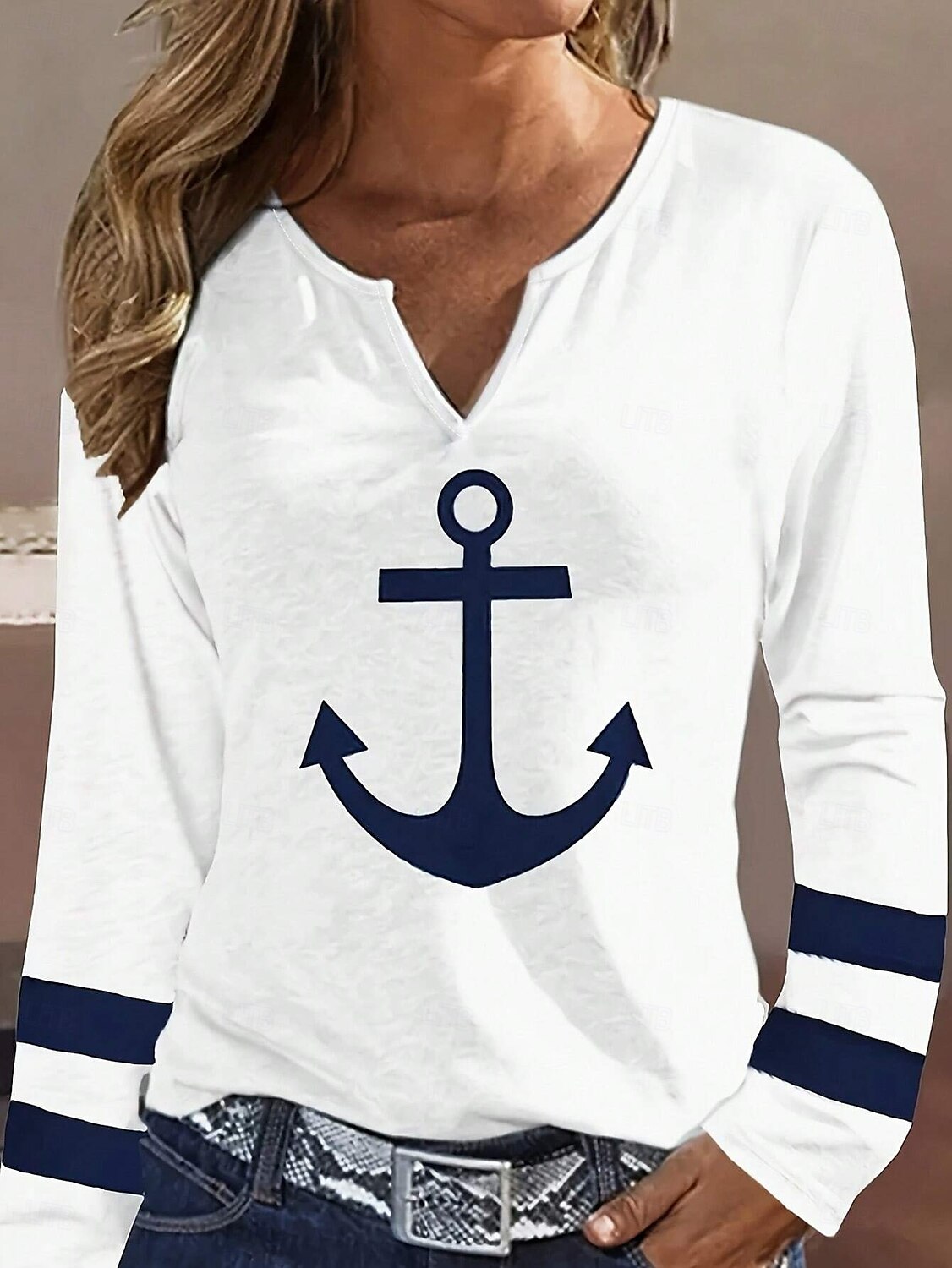 Femmes T-shirt Graphique Océan Élégant Occasionnel manche longue Encolure en V Hauts Réguliers Quotidien Week-end Imprimé Blanche Été Printemps de 2025 ? $24.99 –P1