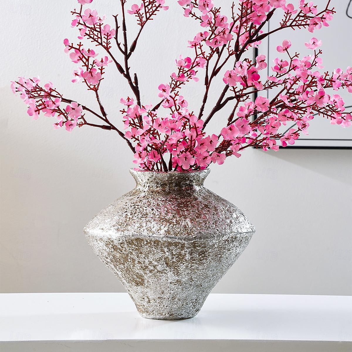 مزهرية زخرفية مستوحاة من الجرار الخزفية العتيقة – مزهرية زهور عتيقة من الراتينج باللون الذهبي/الفضي، مصنوعة يدويًا للمنزل &قطعة ديكور للحفلات 2025 - $16.99 –P10