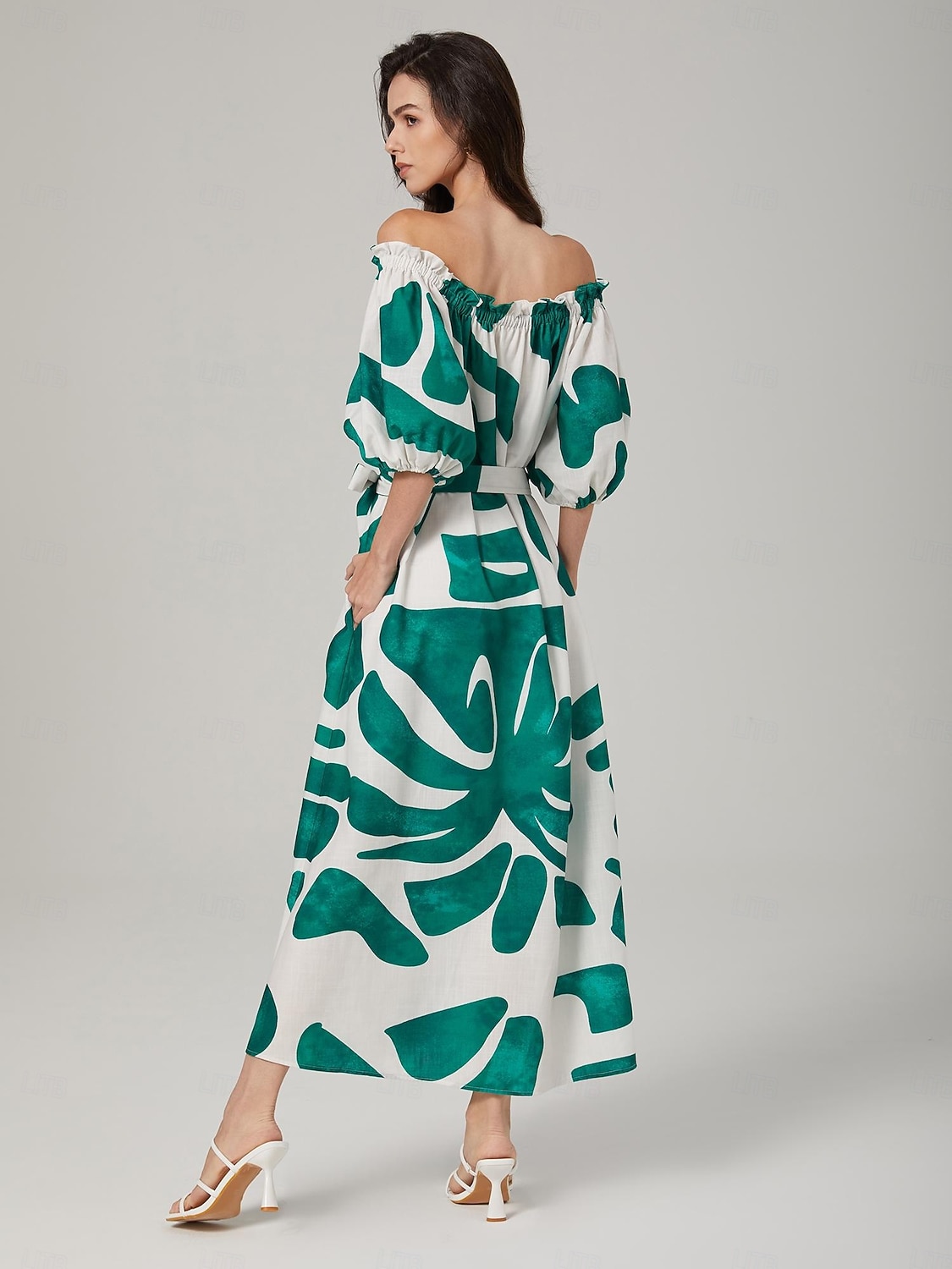 robe ample à col bateau et imprimé color-block de 2025 ? $87.99 –P8
