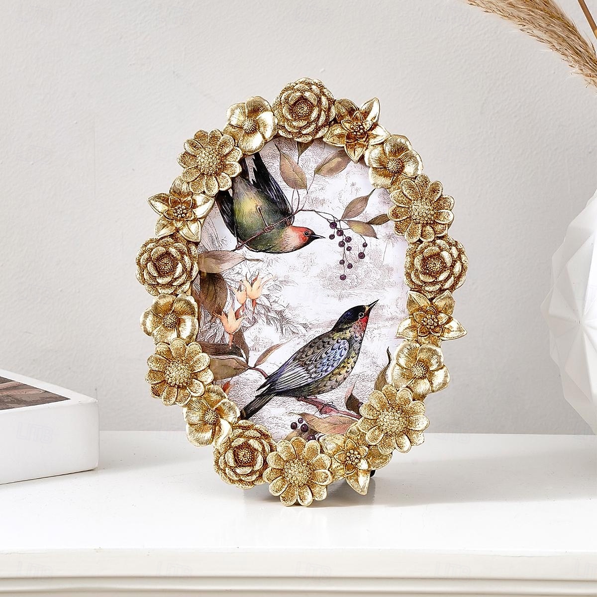 cadre photo décoratif floral 3D doré, cadre ovale de 5,7 pouces &Cadre rectangulaire 4x6 pouces, cadre photo de table en résine, affichage horizontal et vertical pour la décoration intérieure et les de 2025 ? $12.59 –P4