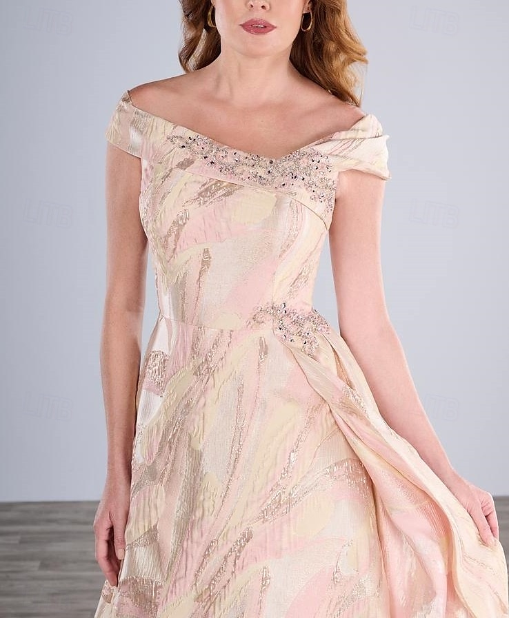Jacquard Rózsaszín Gyöngyös A-vonalú Anyós Ruha Elegáns Vintage V Nyakú Padlóhosszú Poliészter Rövid Ujjú Csipke Hímzéssel Esküvői Vendég Ruha 2025 - $161.99 –P4