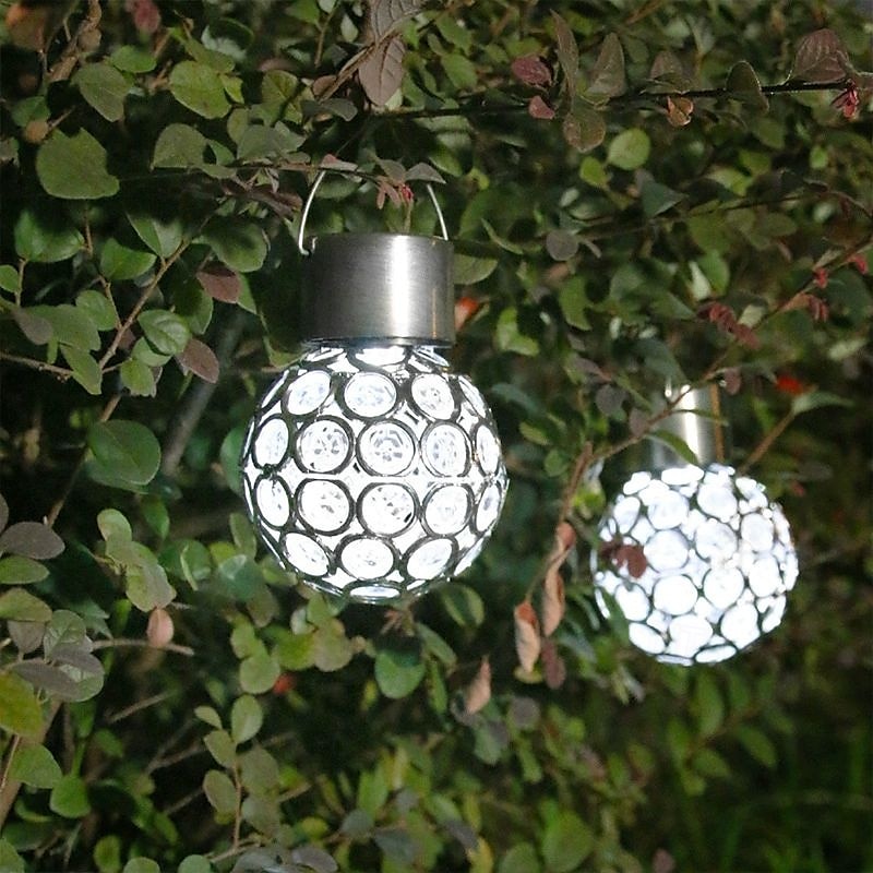 2 pezzi di luci esterne a LED solari, lampadari appesi, lanterne esterne impermeabili con luce che cambia colore per decorazioni per le feste in giardino, balcone, cortile del 2025 a $16.99 –P7