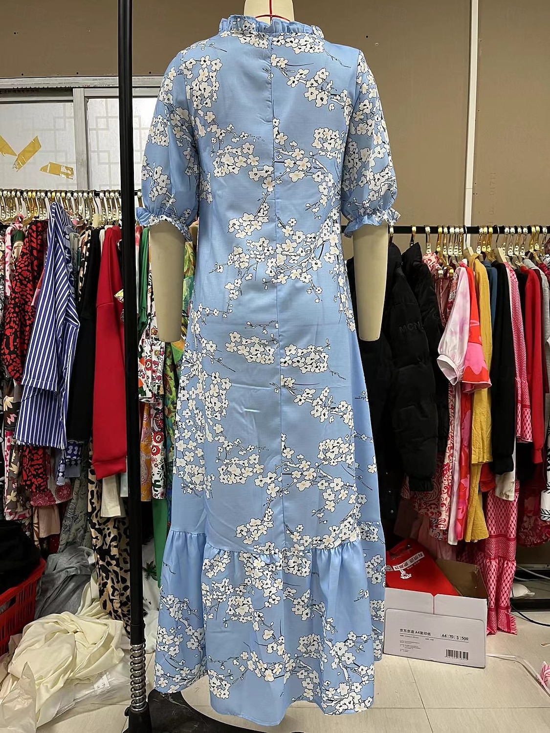 Dámské Dlouhé šaty Maxi šaty Boho šaty Šaty s potiskem Šaty Peplum Romantické Klasické Elegantní šaty Nahoře nabírané Dovolená Jdeme ven Jarní šaty Volný Grafika Květiny Poloviční rukáv Do V Bíl 2025 - $24.99 –P6