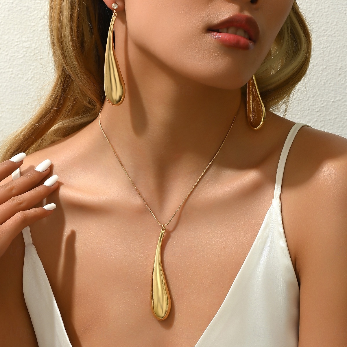 Set di gioielli 1 set Lega 1 collana Orecchini Per donna Di tendenza Parure di gioielli Per Feste Invitati del matrimonio del 2025 a $11.99 –P2