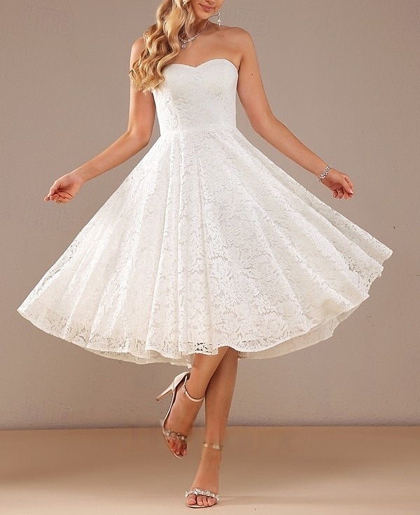 Impegno Piccola Laurea Abiti Bianchi Abiti da Sposa A-Line Cuore Senza Spalline Lunghezza Tè Abiti da Sposa in Pizzo con Pieghe di Colore Solido 2025 del 2025 a $152.99 –P1