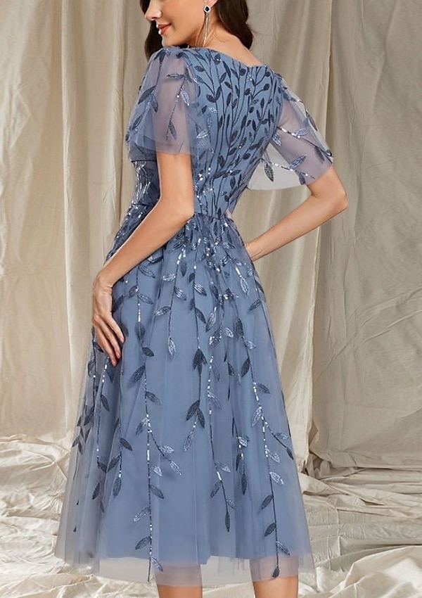 Abito A-Line Madre della Sposa Ospite di Nozze Elegante Scollatura a V Lungo al Ginocchio in Pizzo Maniche Corte con Abito Midi in Pizzo del 2025 a $141.99 –P2