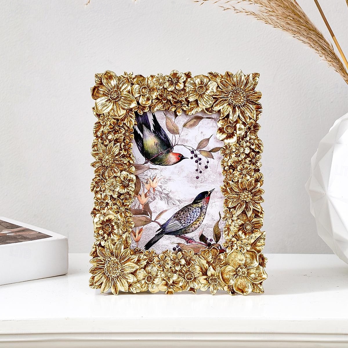 cadre photo décoratif floral 3D doré, cadre ovale de 5,7 pouces &Cadre rectangulaire 4x6 pouces, cadre photo de table en résine, affichage horizontal et vertical pour la décoration intérieure et les de 2025 ? $12.59 –P8