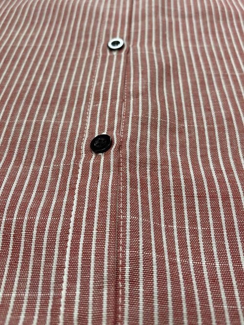 Dame Skjorte Lin-inspirerte skjorter Knapp opp Vertikale striper Daglig Skjortekrage Daglig Stripe Rød Vår, Høst, Vinter, Sommer 2025 - $29.99 –P3