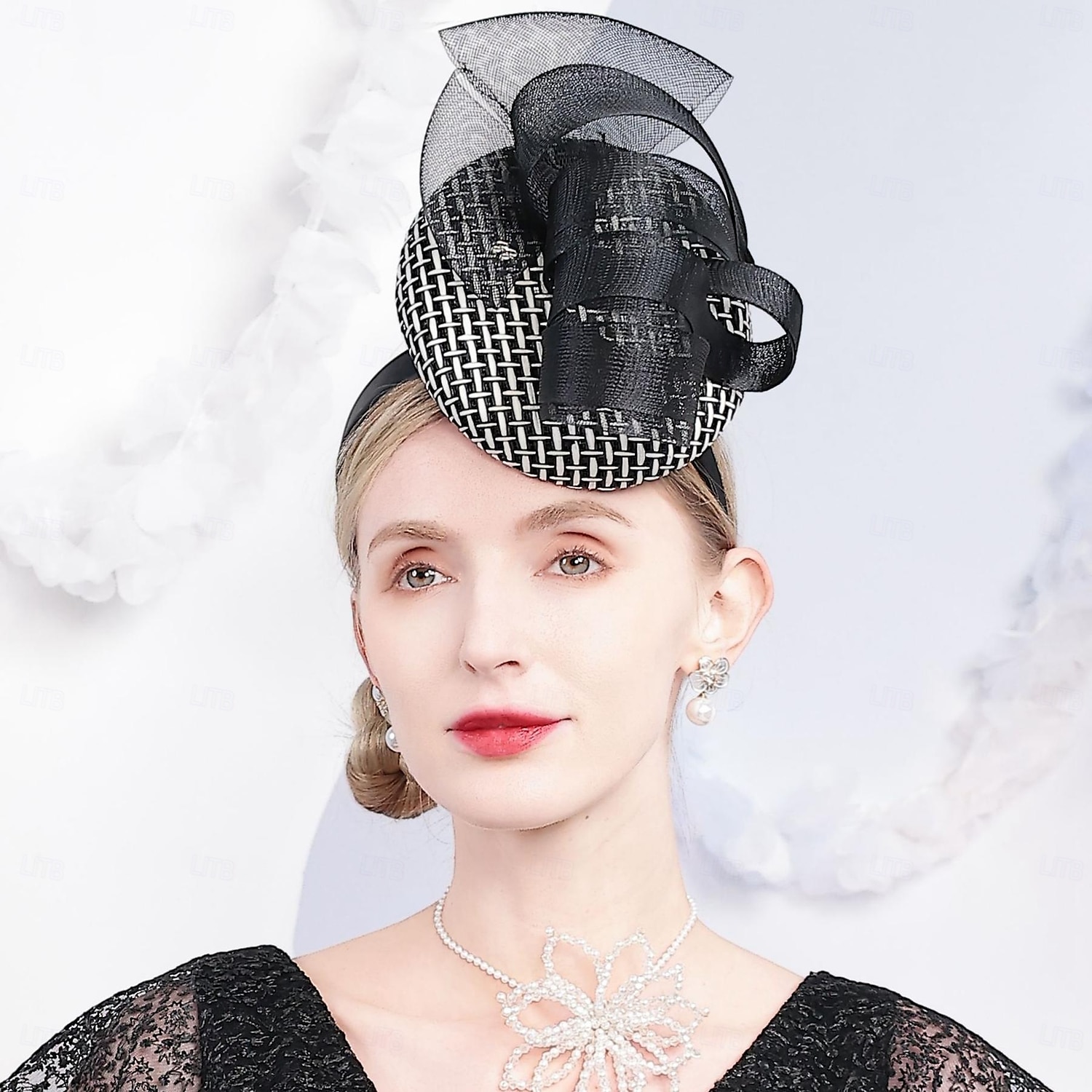 kalapok tüllszálas tányér / cloche kalap csészealj kalap pillbox sapka esküvői tea party elegáns esküvő szalagokkal fejdísz fejfedő 2025 - $37.99 –P1