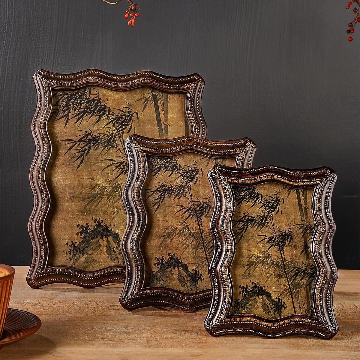 Curved Resin Decorative Photo Frame, Vintage Faux Walnut Art Design, Horizontal and Vertical Display, Entryway, Bedroom, Study, and Office Table Decor Photo Frame 2025 - $12.99 –P1