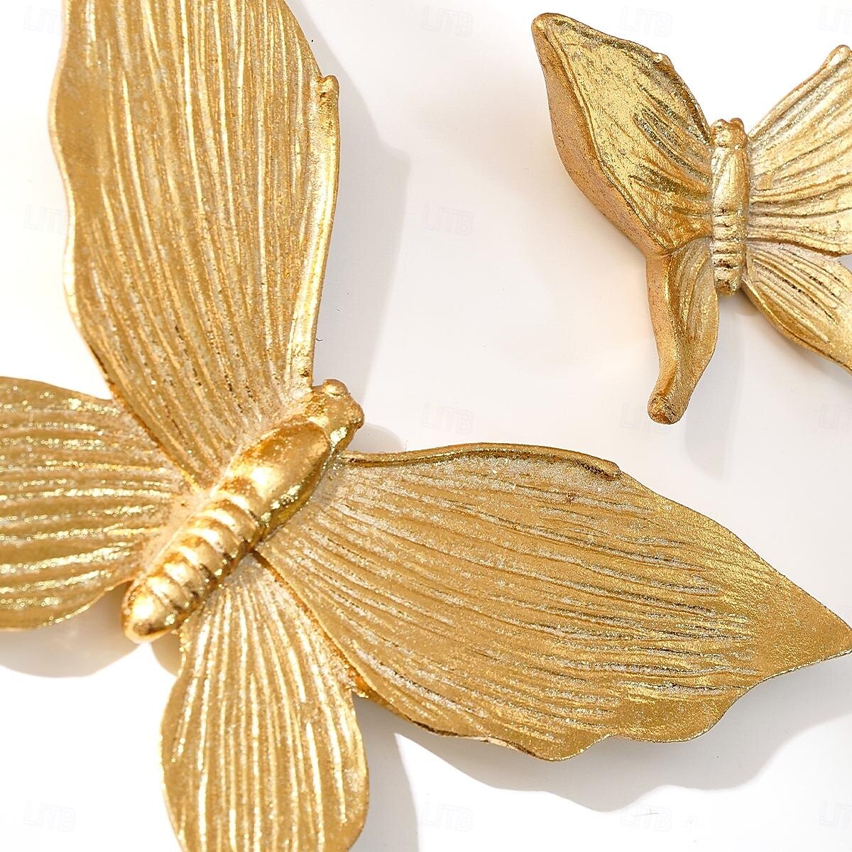 Decoração de parede de borboleta dourada 4 peças, ornamento pendurado em resina abs feito à mão, arte de parede de borboleta 3d elegante para sala de estar, quarto, escritório, loja, celebração, de 2025 por $24.99 –P10