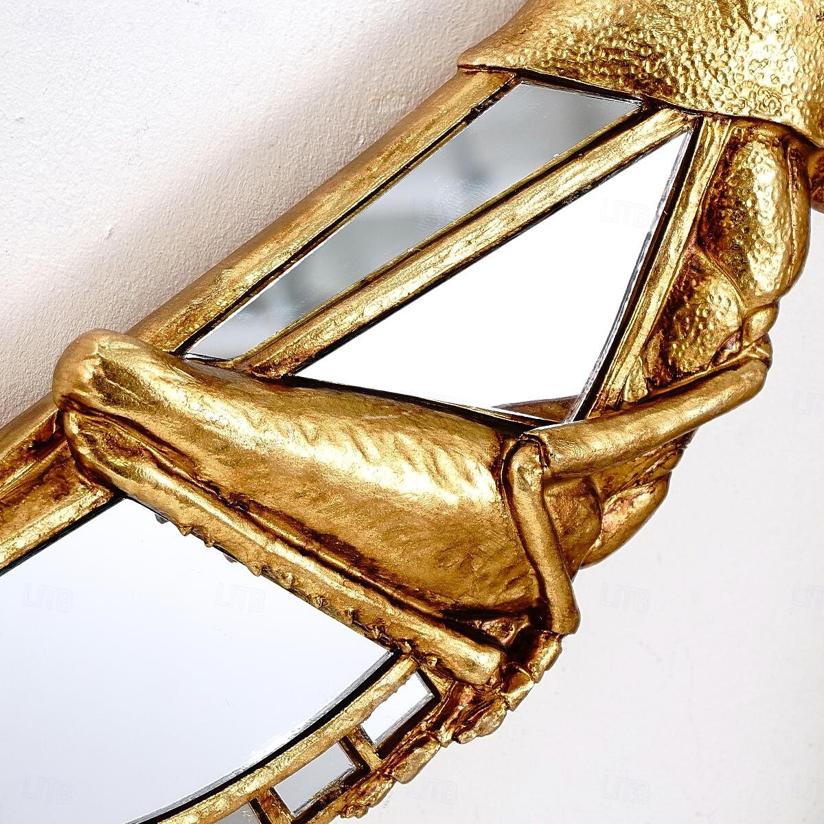 decorazione da parete in resina dorata con passero e cavalletta, design con intarsi a specchio, ornamento unico da appendere per gli amanti degli uccelli, decorazione per la casa, le feste e lo zoo del 2025 a $19.99 –P10