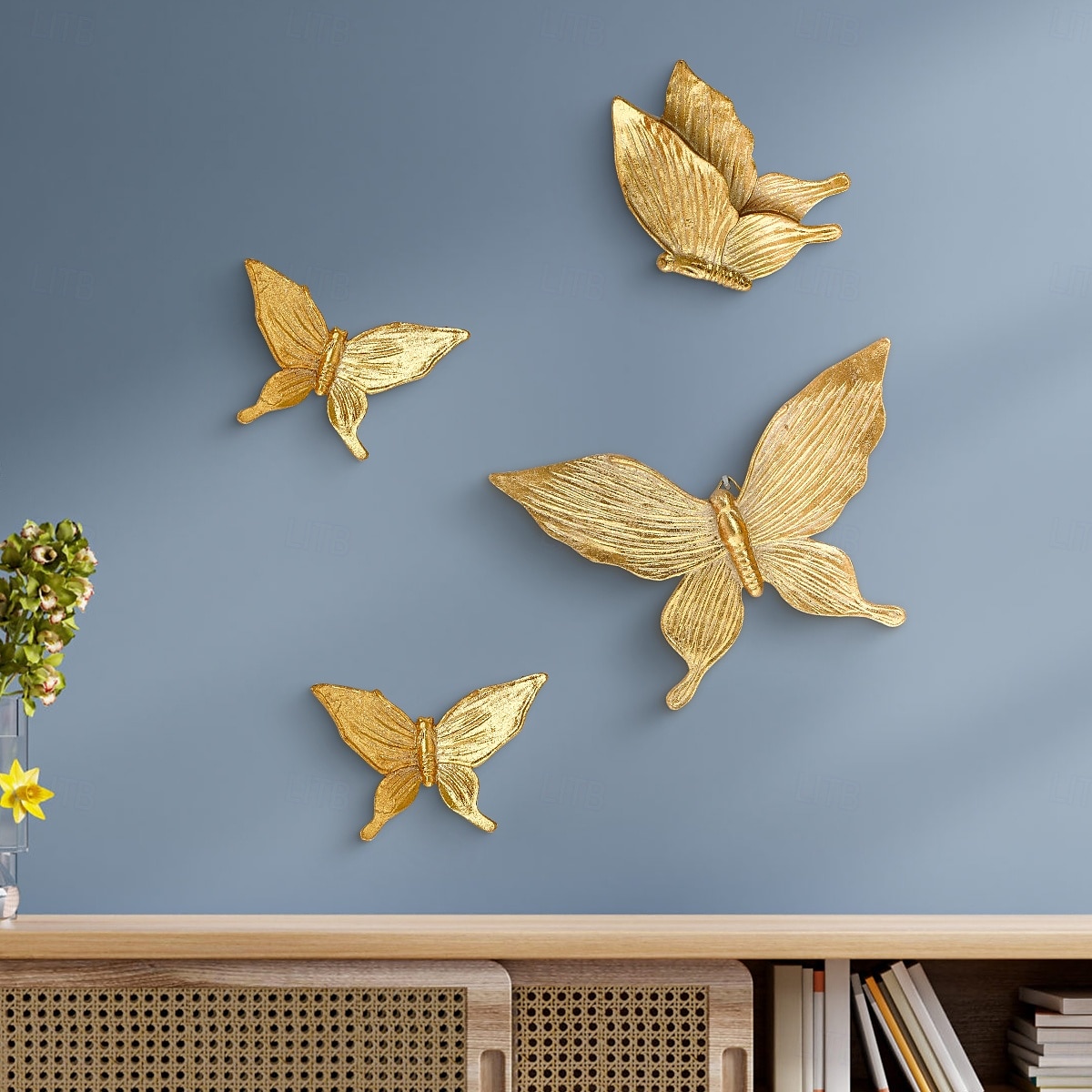 Decoração de parede de borboleta dourada 4 peças, ornamento pendurado em resina abs feito à mão, arte de parede de borboleta 3d elegante para sala de estar, quarto, escritório, loja, celebração, de 2025 por $24.99 –P4