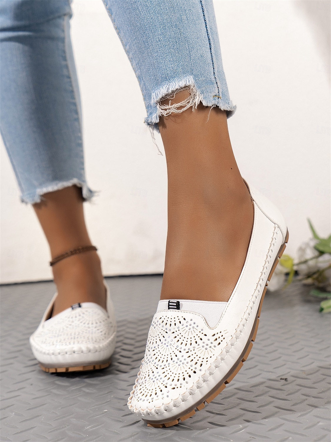 Damen-Slipper mit Strasssteinen – glitzernde, ausgehöhlte flache Schuhe zum Gehen und Autofahren 2025 - $24.99 –P3