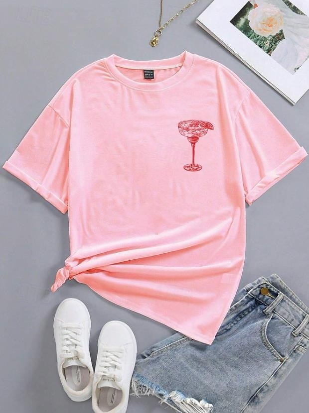 Dámské Tričko Grafika Písmeno stylové Na běžné nošení Plážový styl Krátký rukáv Kulatý Běžné topy Denní Jdeme ven Víkend Tisk Černá Bílá Světlá růžová Nebeská modř Léto Jaro Martini Cocktail 2025 - $18.99 –P2